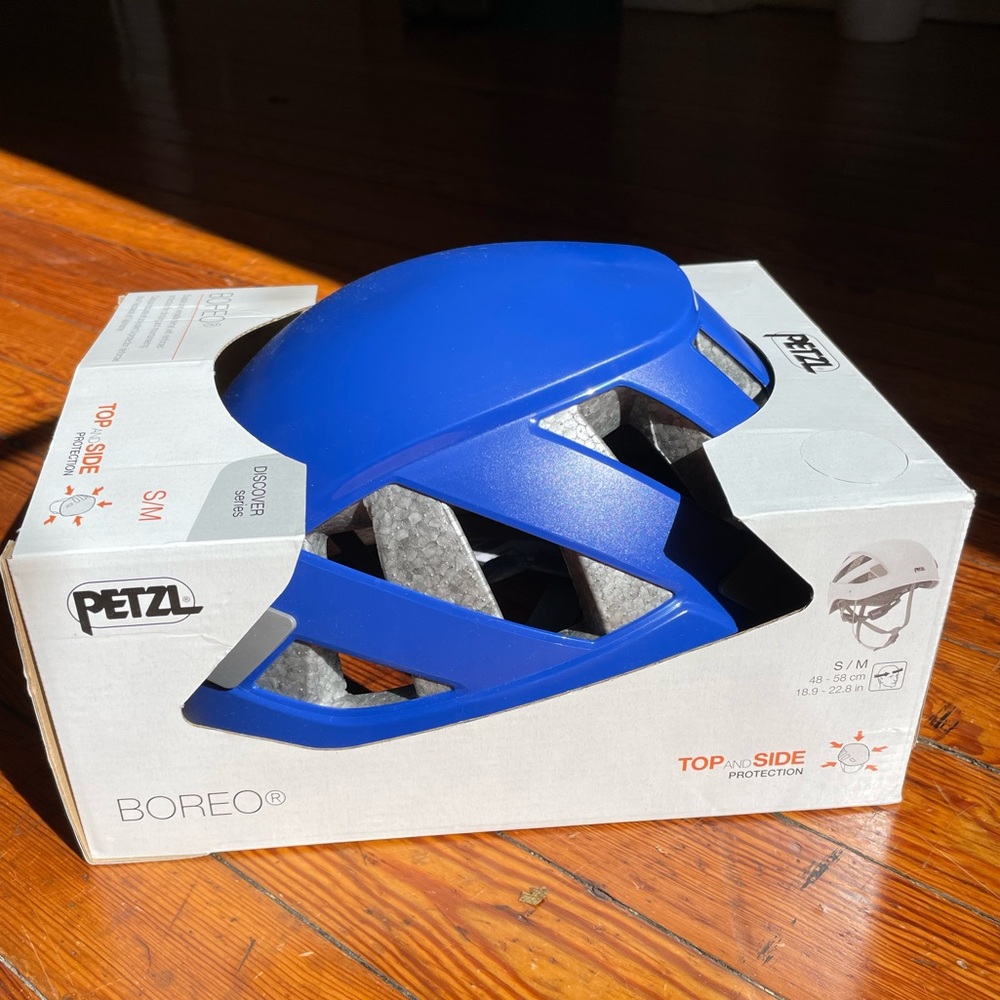 PETZL Boreo Climbing/Mountaineering Helmet, blue size small